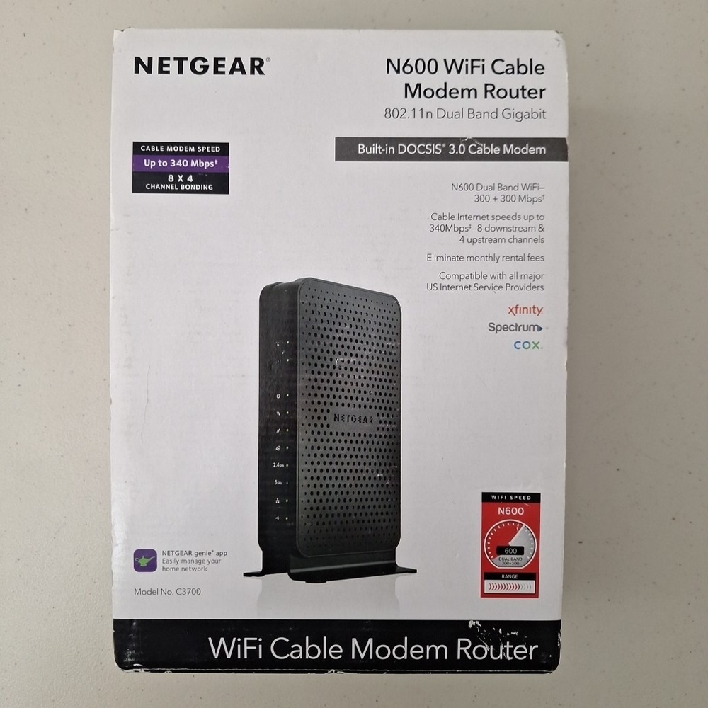 NETGEAR N600 Wireless Dual Band Gigabit Router 300 Mbps 4-Port C3700-100NAS